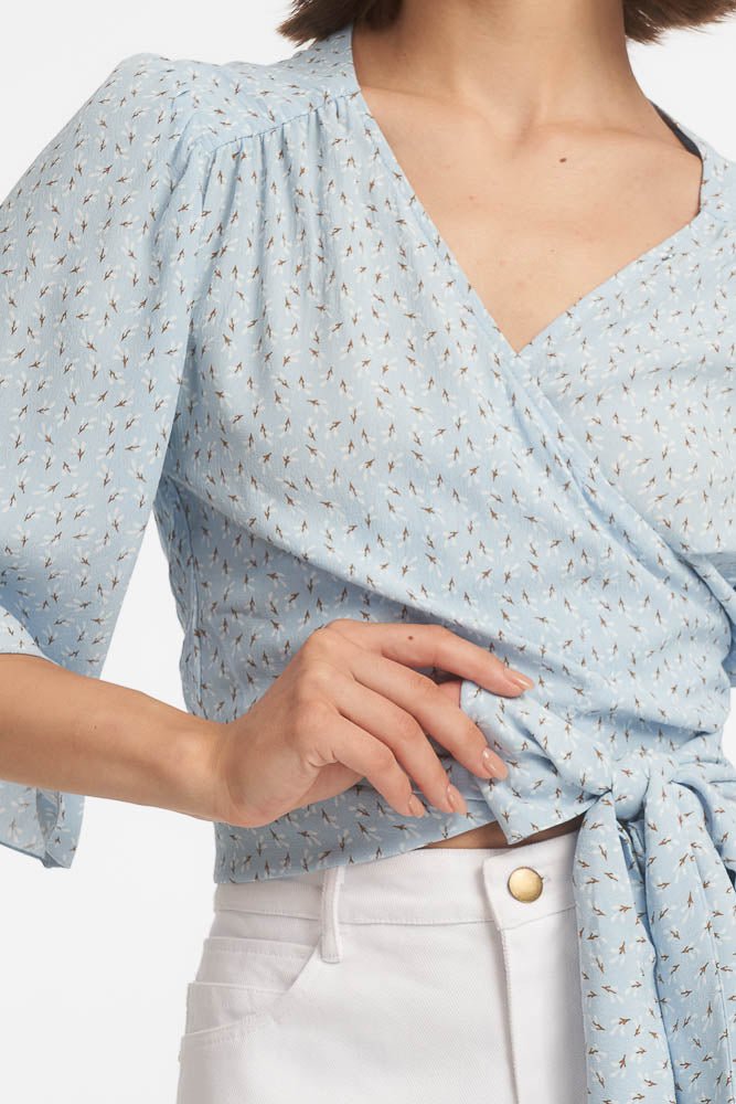 Casey Wrap Top / Sky Blossom - Image 4