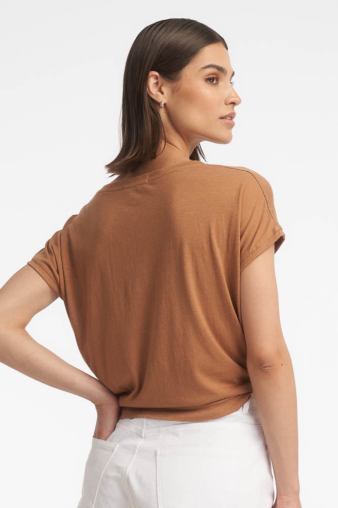 Darlene T-shirt / Ebony - Image 3